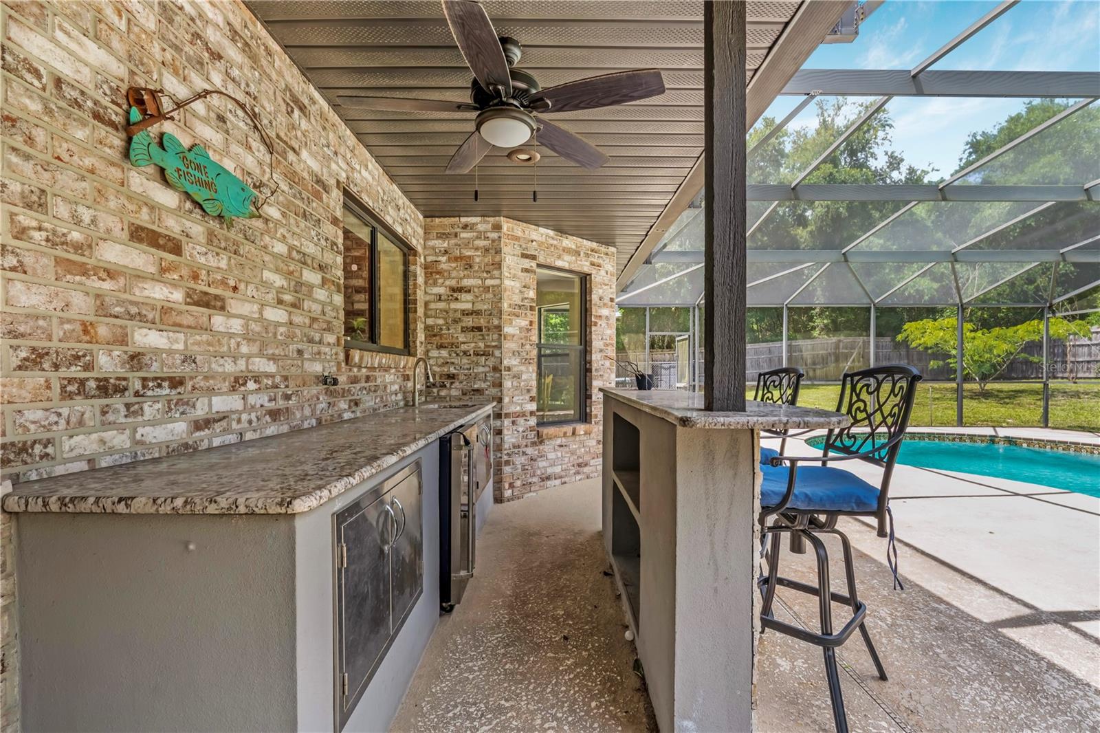 1375 Louis Ct Property Photo 4