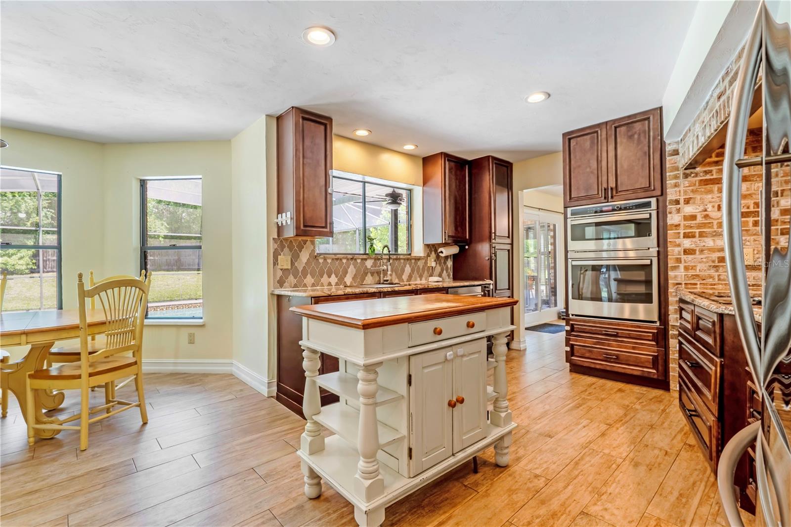 1375 Louis Ct Property Photo 10