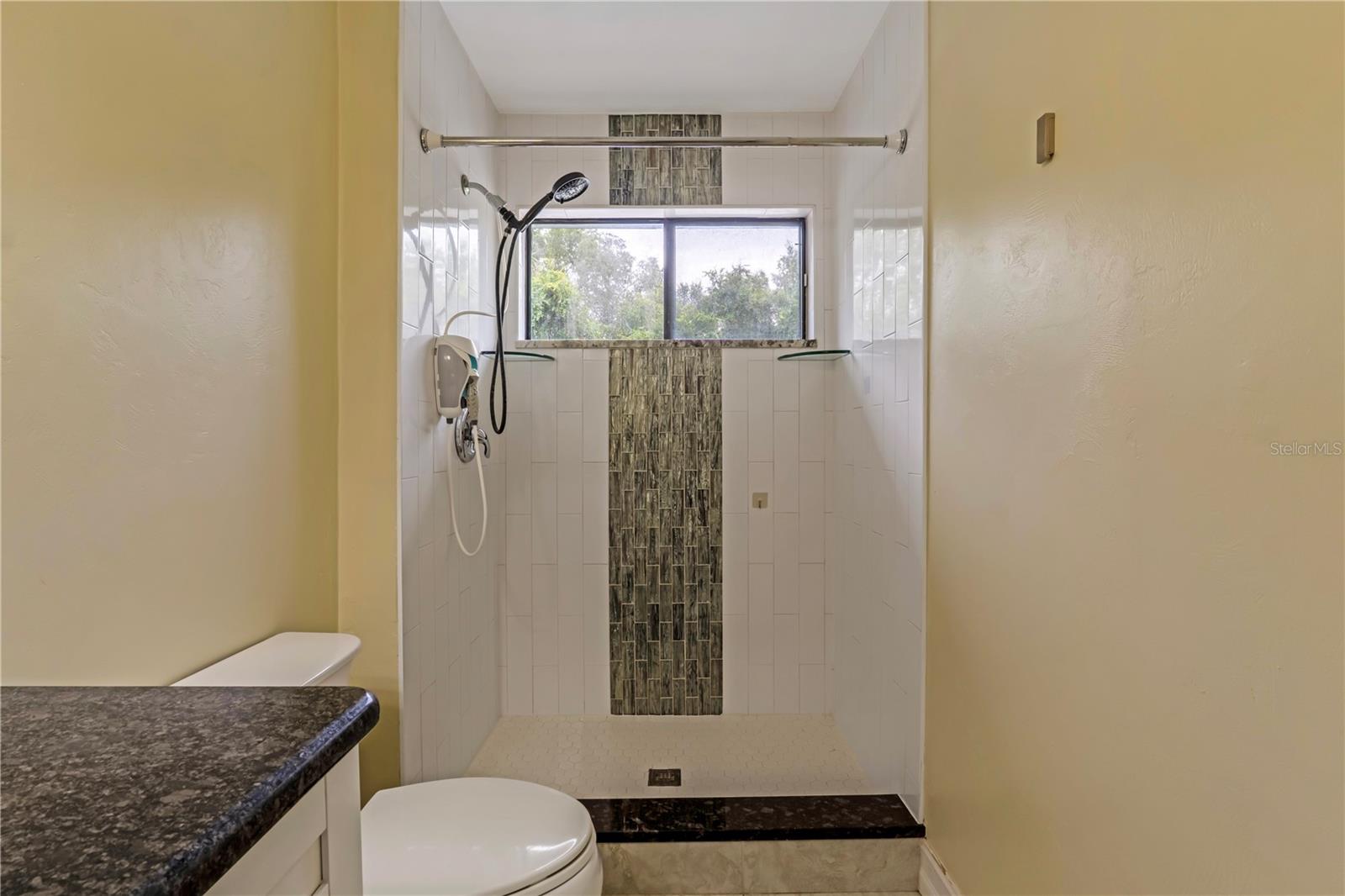1375 Louis Ct Property Photo 24