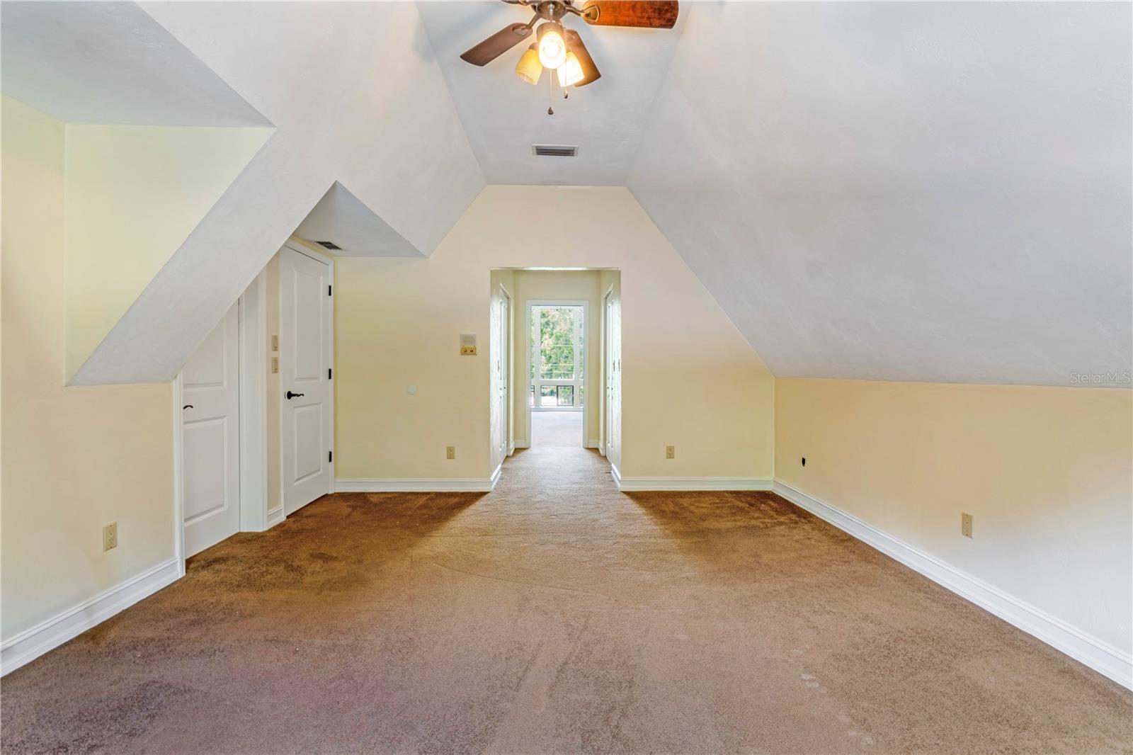 1375 Louis Ct Property Photo 38