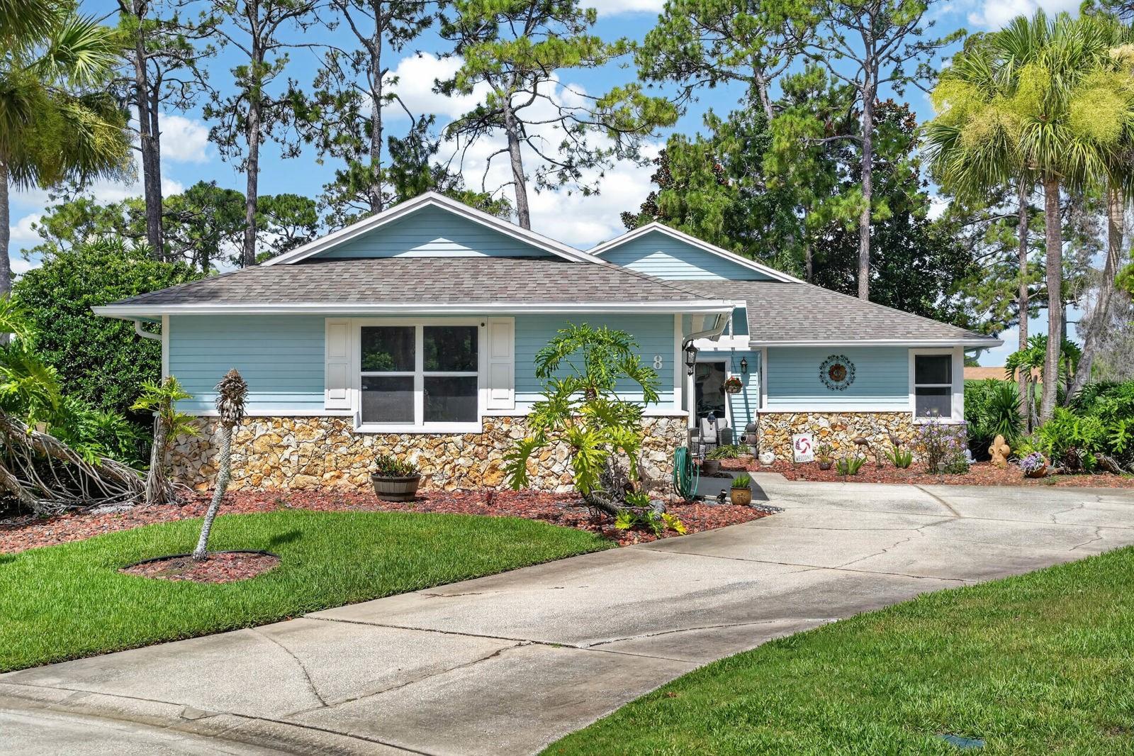 8 JASMINE RUN Property Photo 1