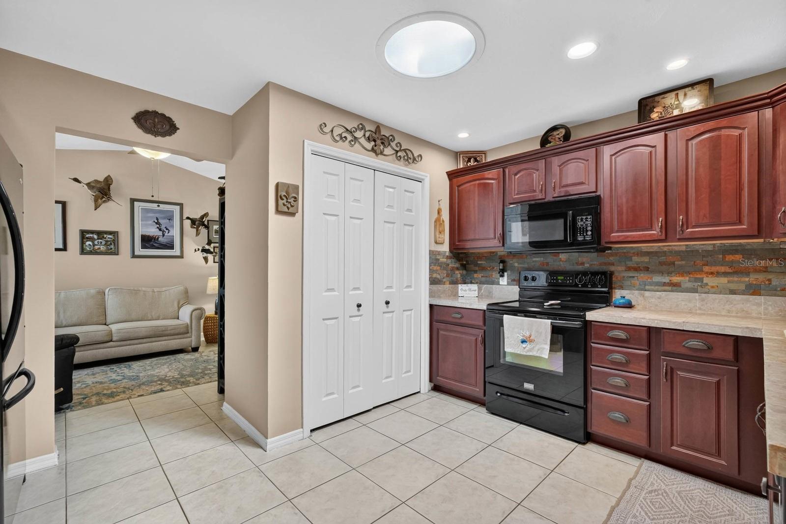 8 Jasmine Run Property Photo 12
