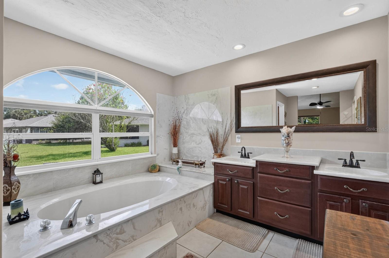 8 Jasmine Run Property Photo 24