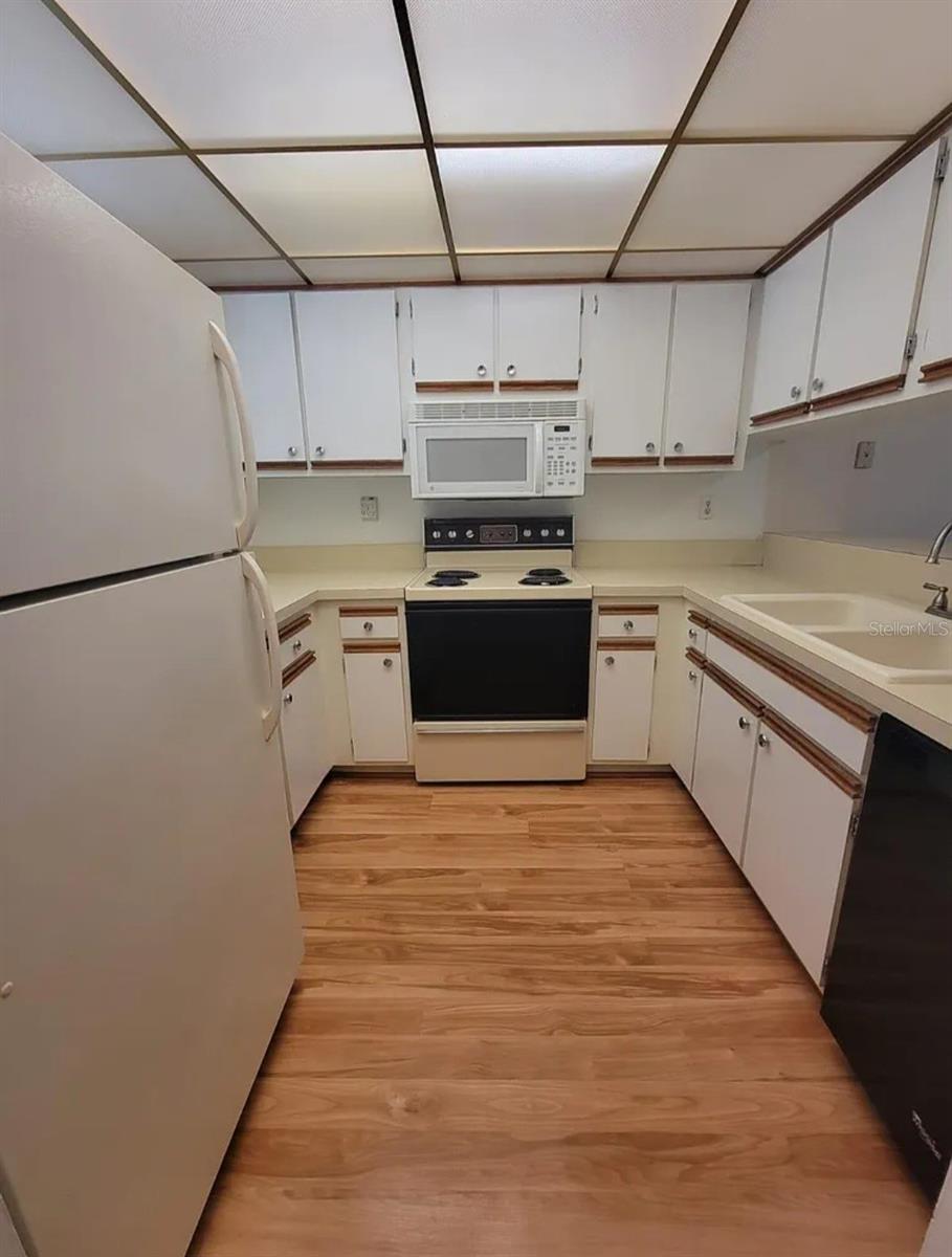 100 E Kentucky Ave #103d Property Photo 6