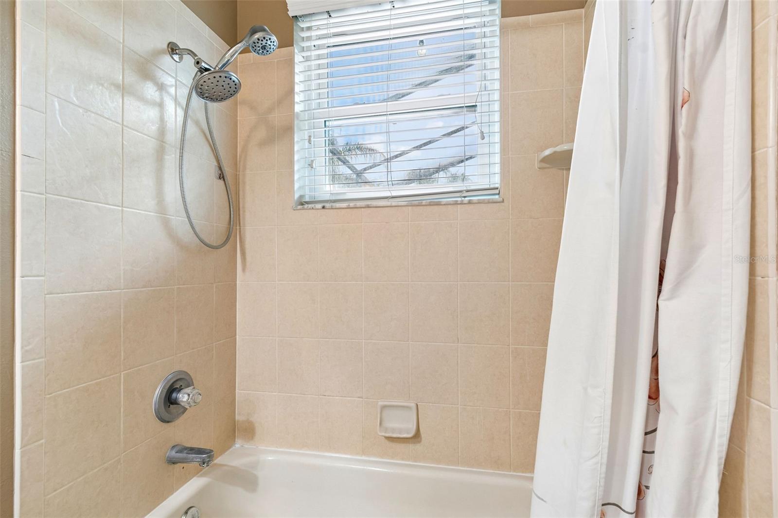 5737 Wynstone Ln Property Photo 27
