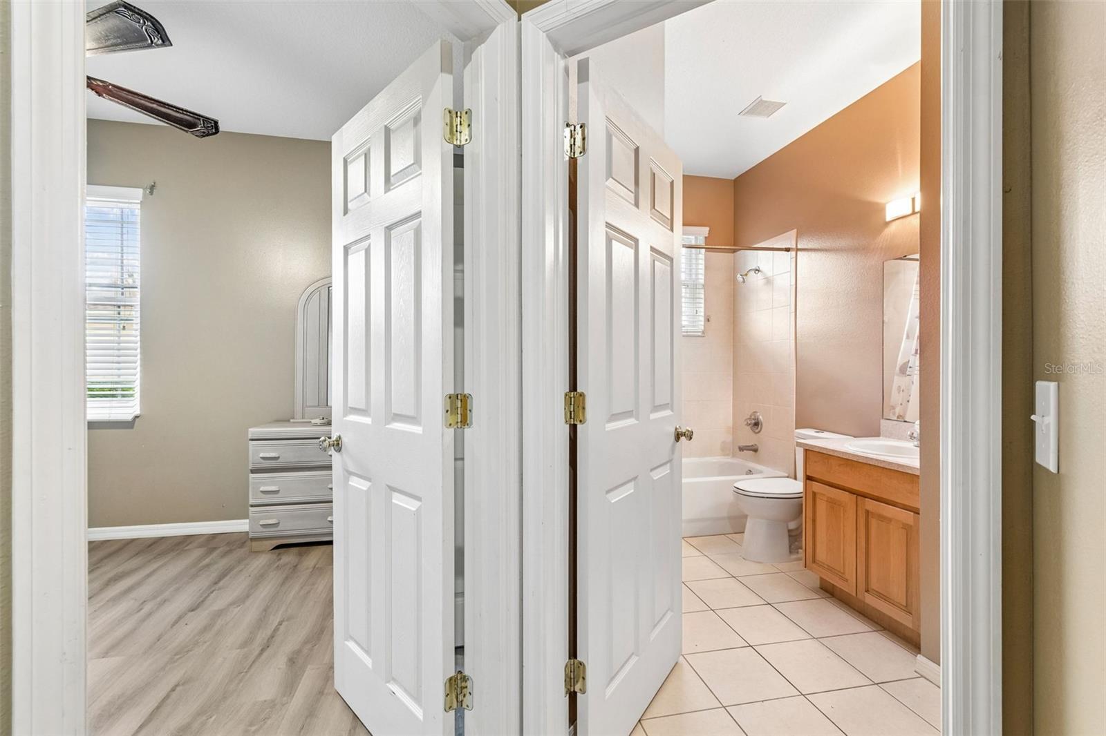 5737 Wynstone Ln Property Photo 32