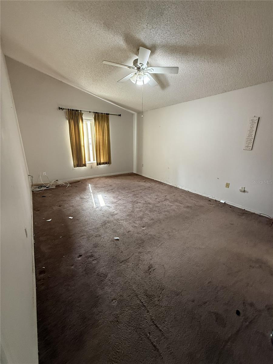 1231 Gage Ave Property Photo 18