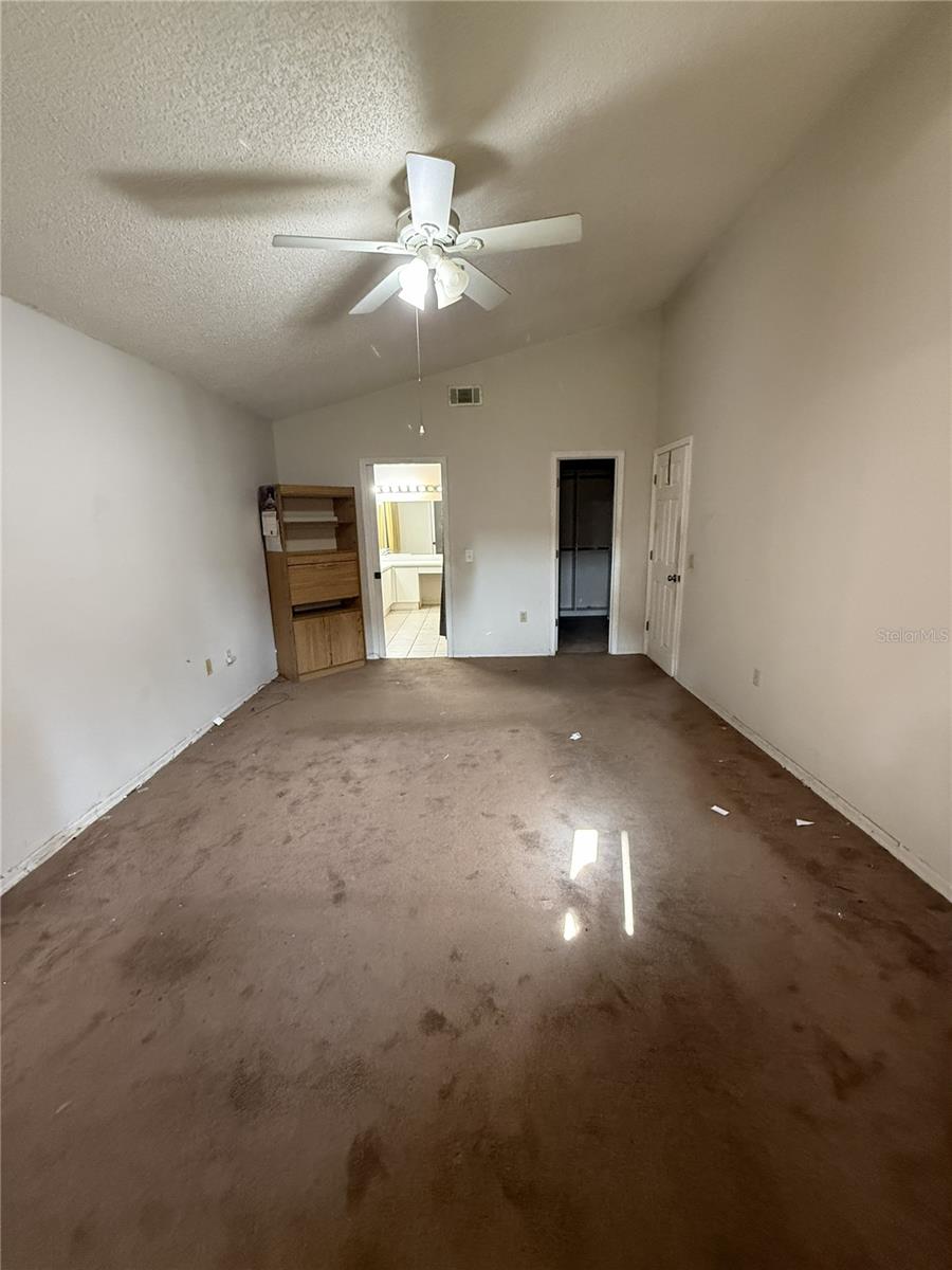 1231 Gage Ave Property Photo 19
