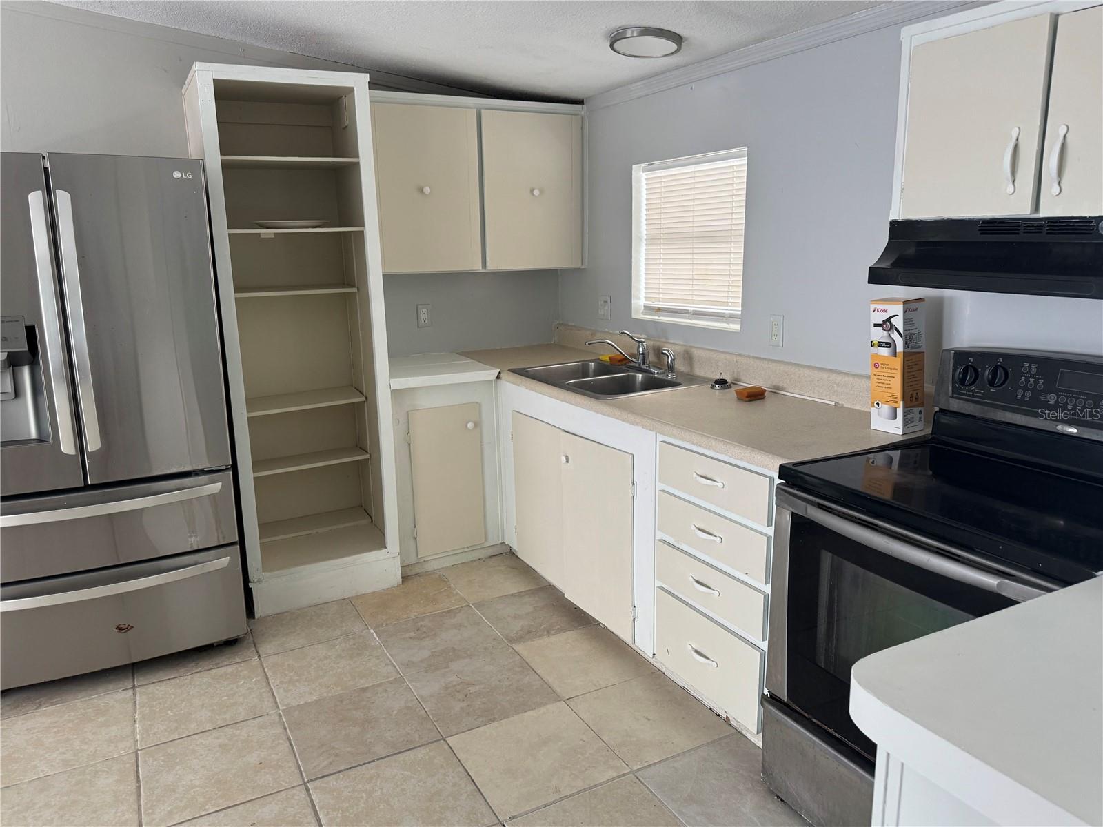 5406 Sydney St Property Photo 6