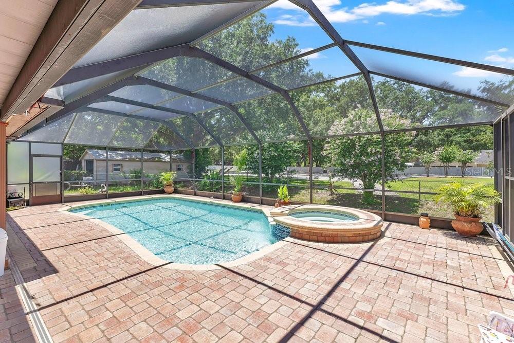 1304 Ariana Woods Cir Property Photo 19