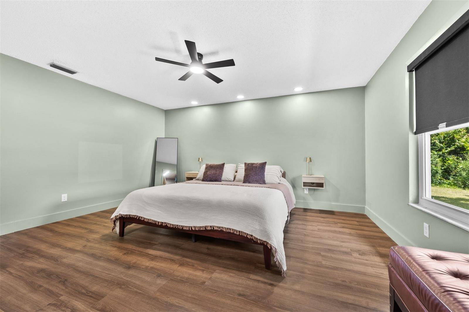 2817 Yule Tree Dr Property Photo 18