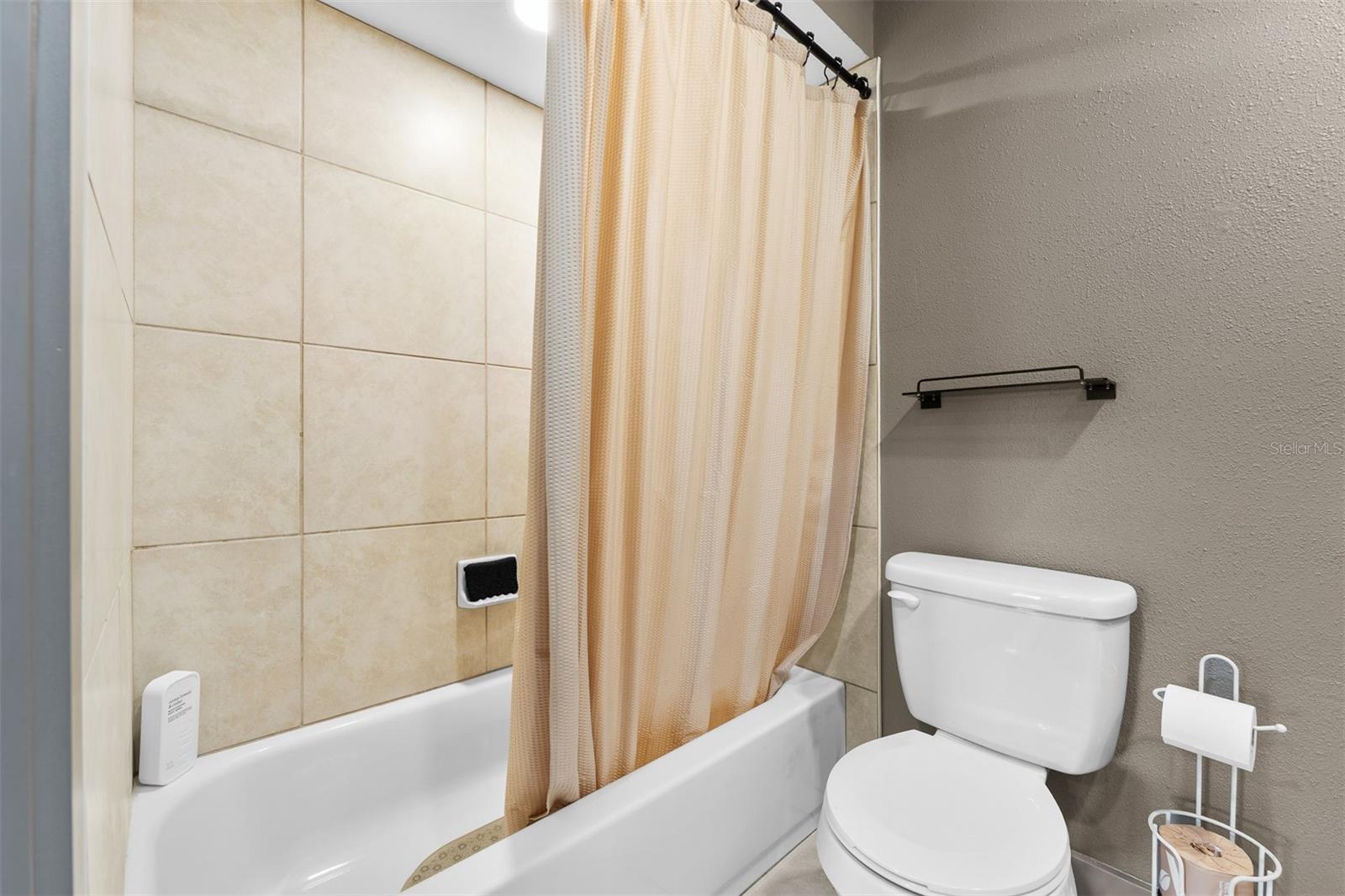2817 Yule Tree Dr Property Photo 28