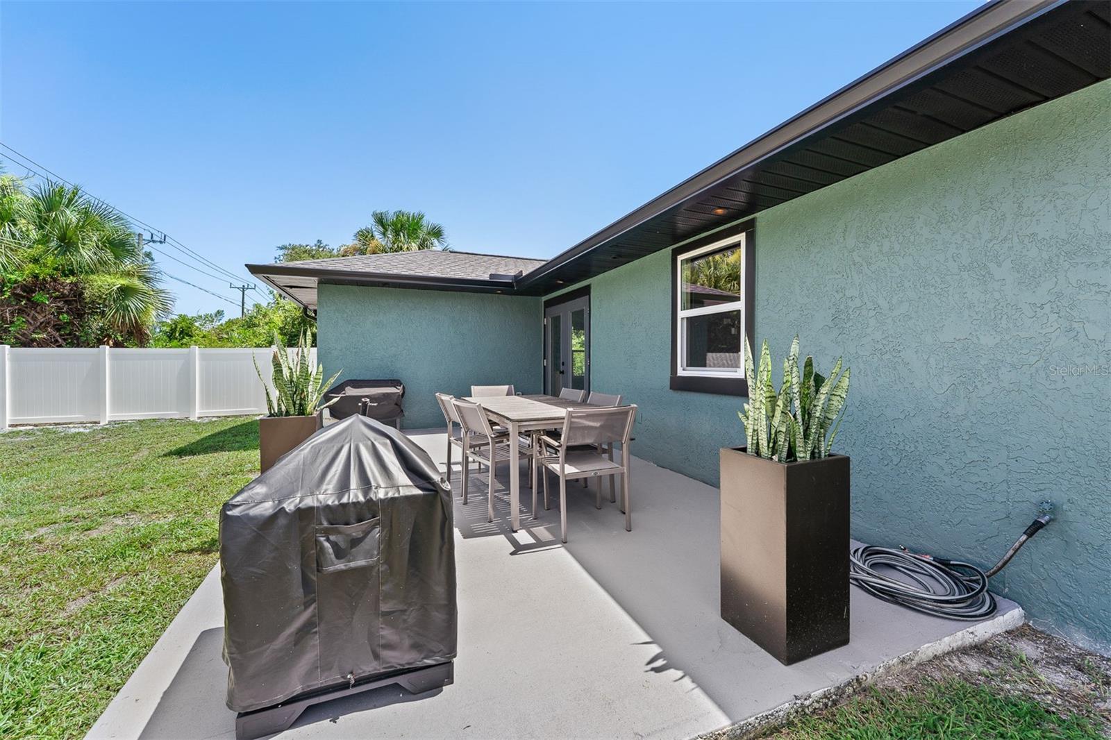 2817 Yule Tree Dr Property Photo 34