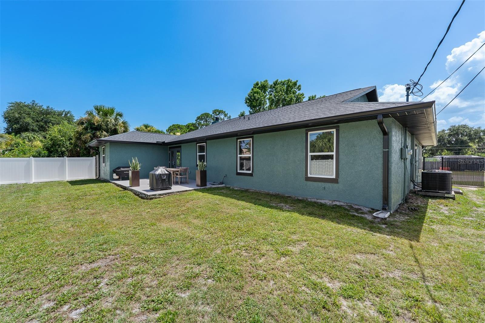 2817 Yule Tree Dr Property Photo 37