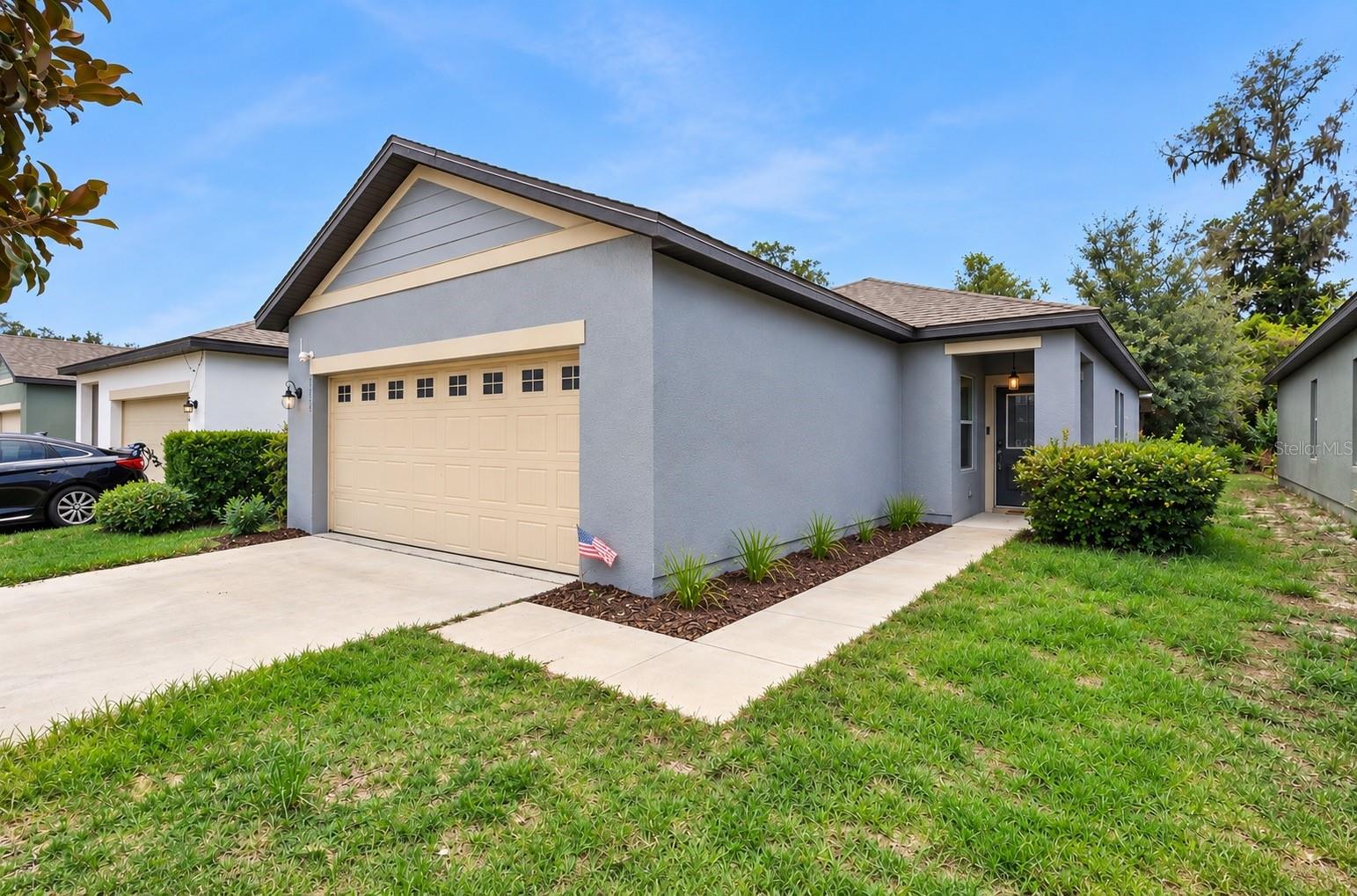 2059 CADES COVE WAY Property Photo 1