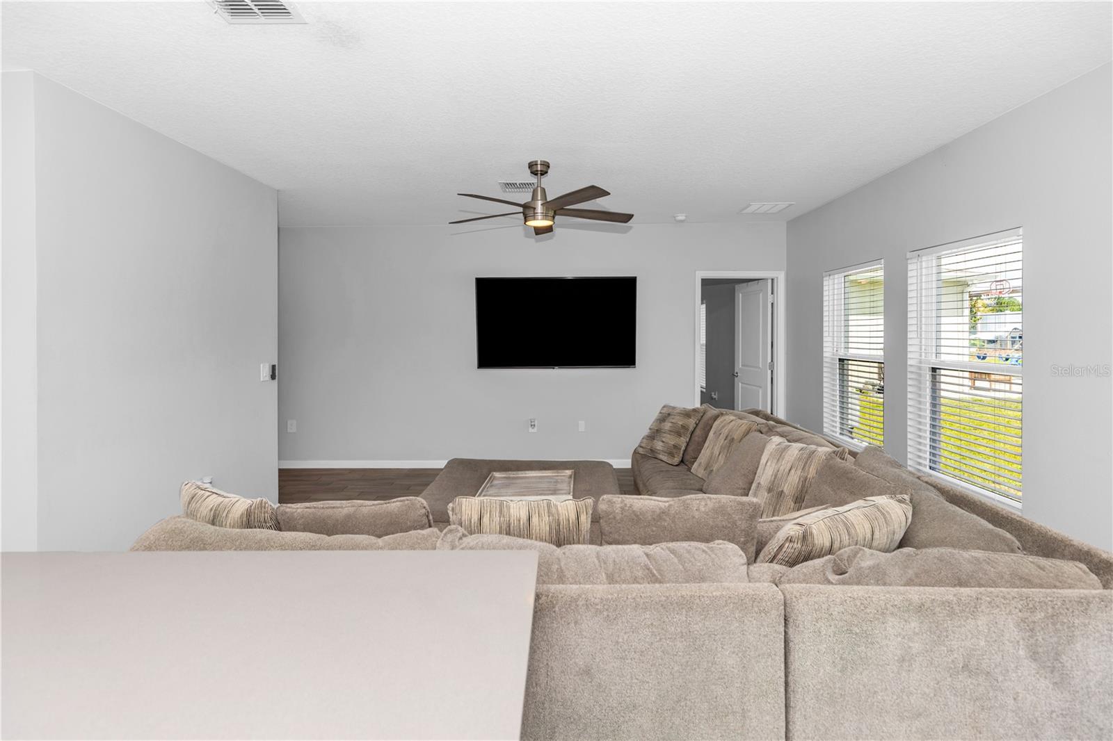1104 Peach Creek Dr Property Photo 11