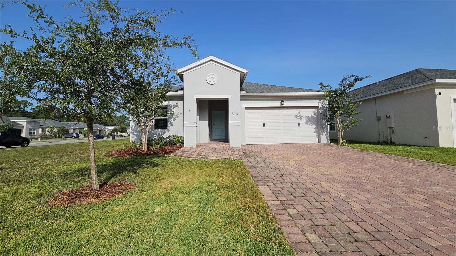5614 Estero Loop Property Photo 1