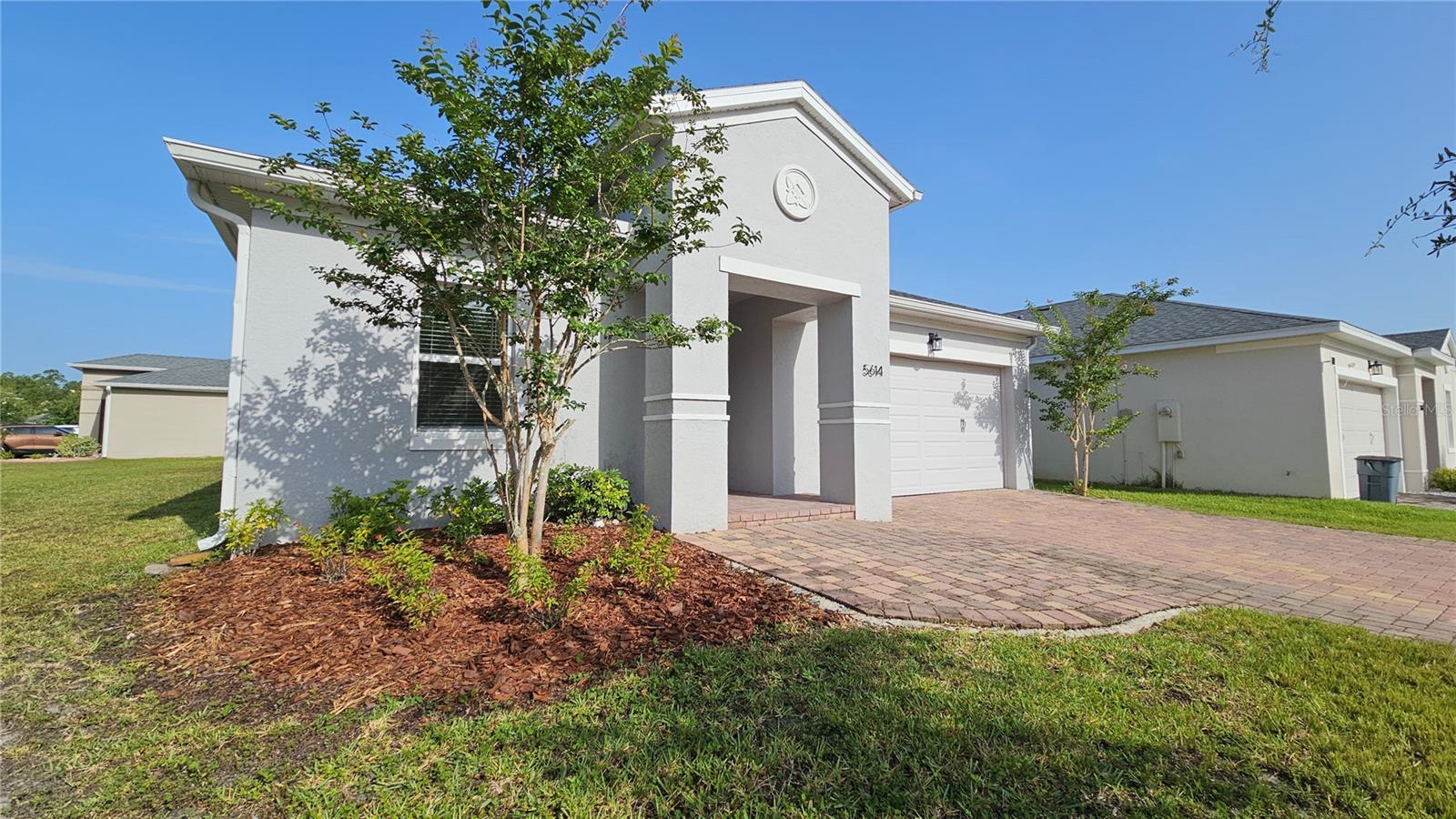 5614 Estero Loop Property Photo 3