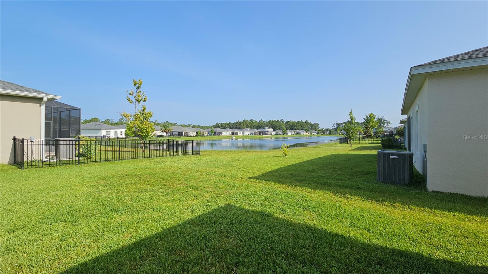 5614 Estero Loop Property Photo 4