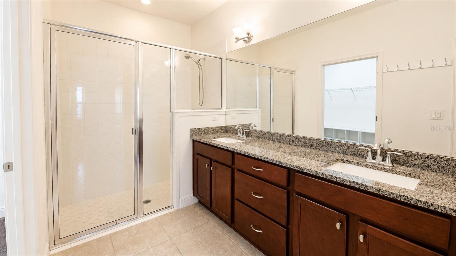 5614 Estero Loop Property Photo 9