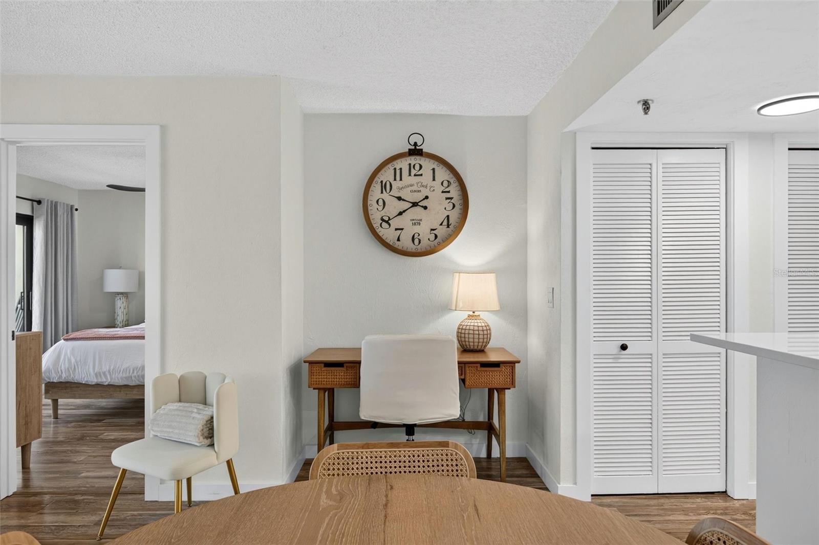 1513 Ocean Shore Blvd #10a Property Photo 14
