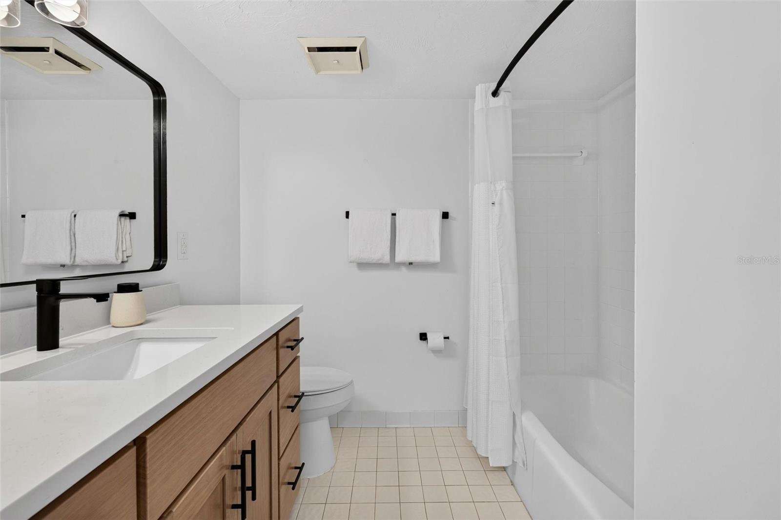 1513 Ocean Shore Blvd #10a Property Photo 24
