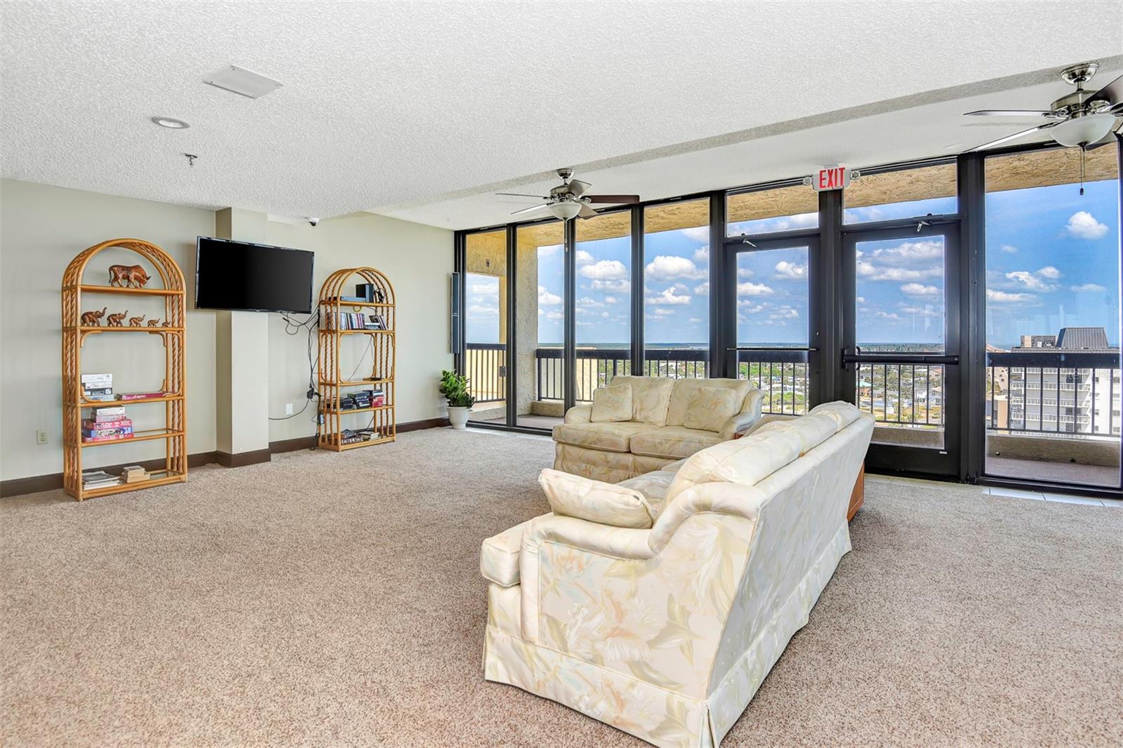 1513 Ocean Shore Blvd #10a Property Photo 38