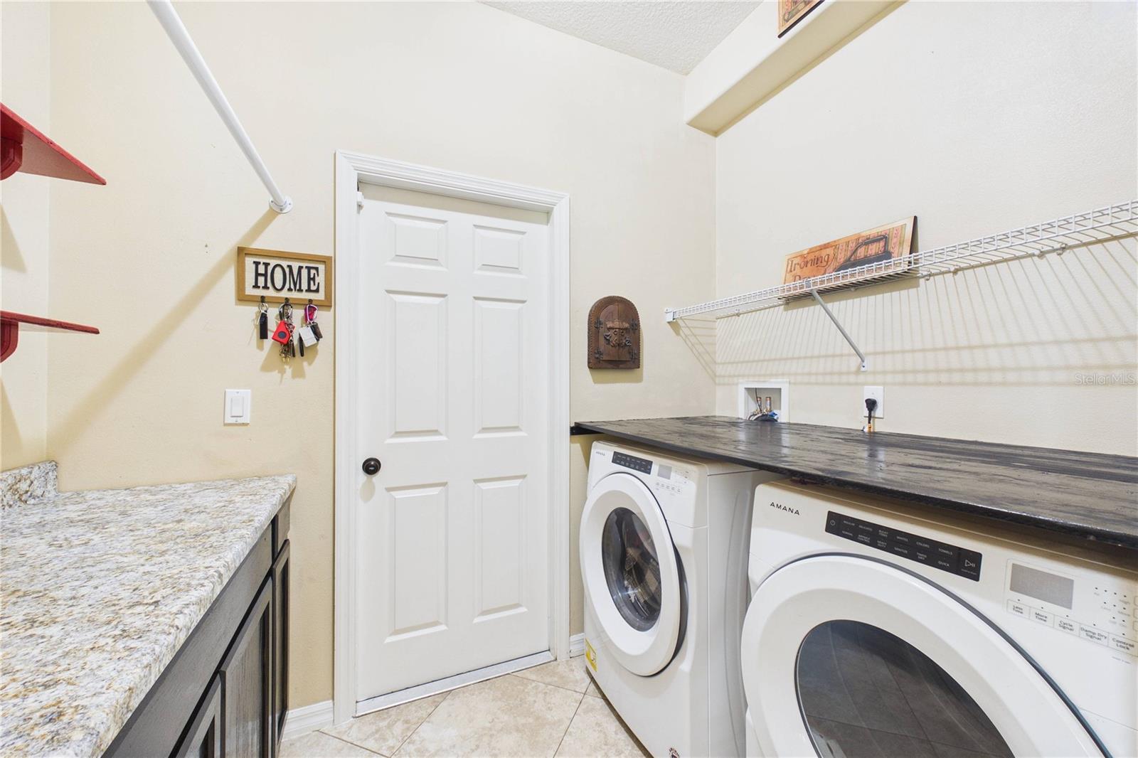 49 Fanshawe Ln Property Photo 15