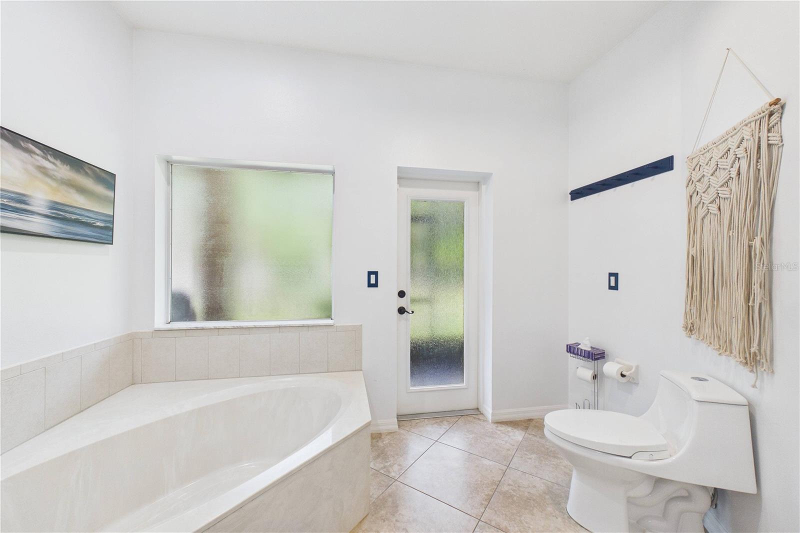 49 Fanshawe Ln Property Photo 27