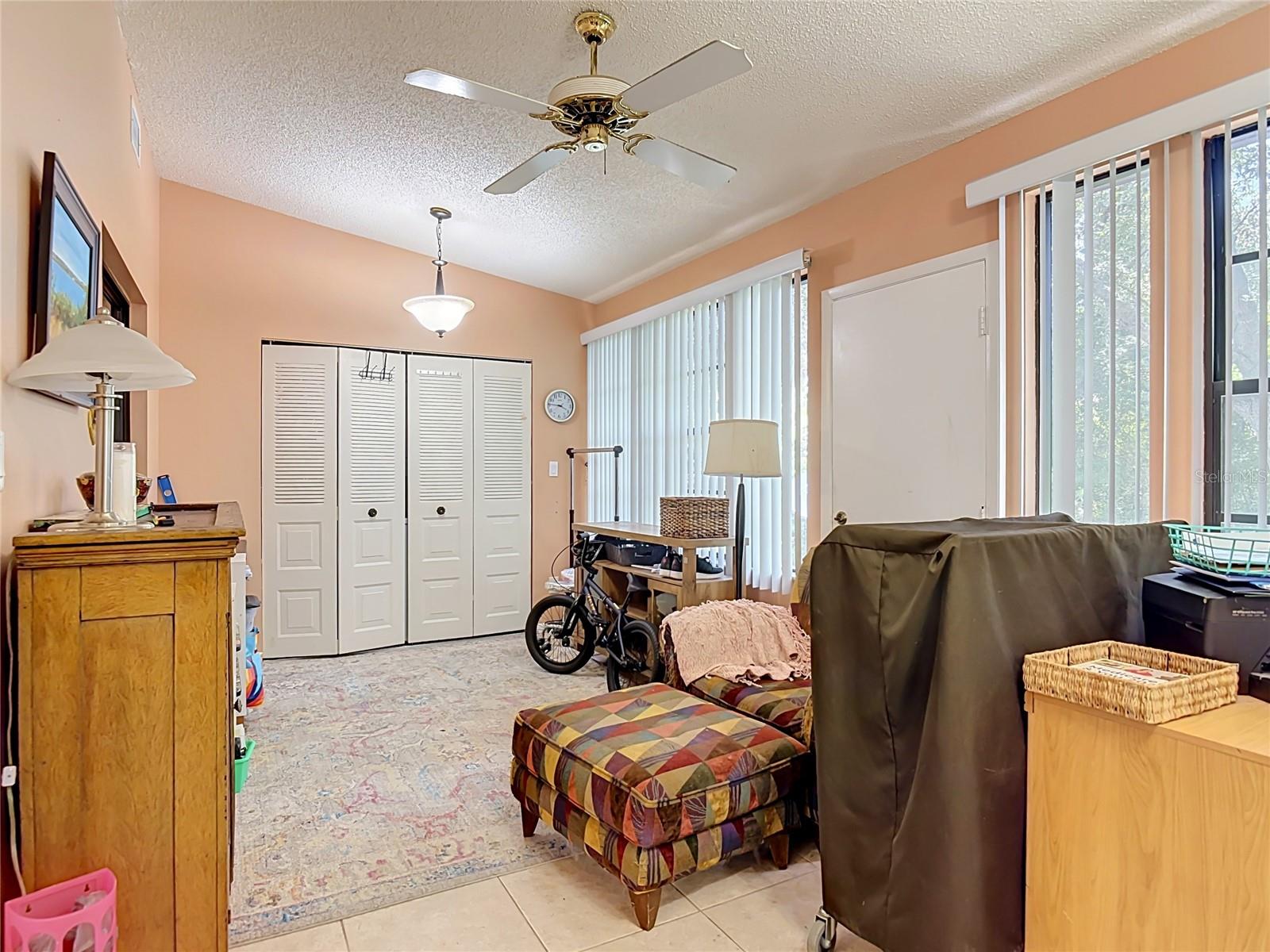 935 Eastridge Dr #7a Property Photo 32