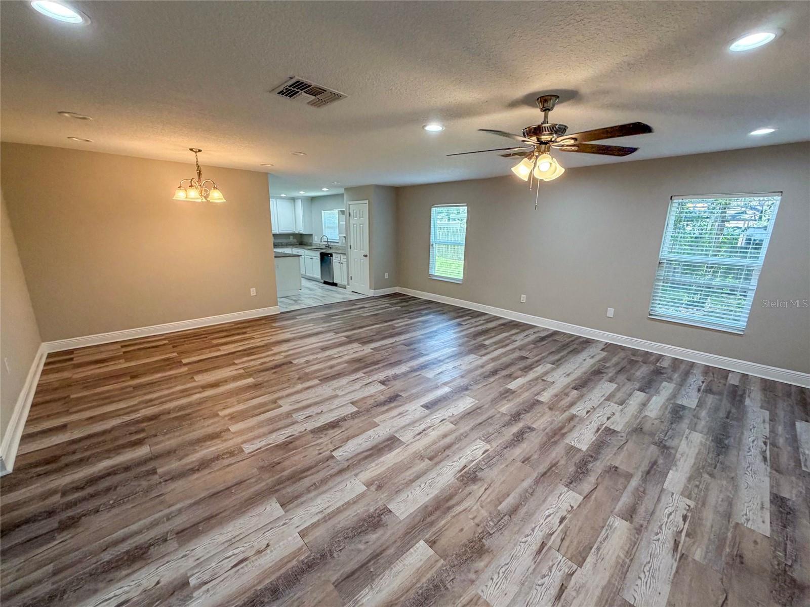 312 Wade Ave Property Photo 3