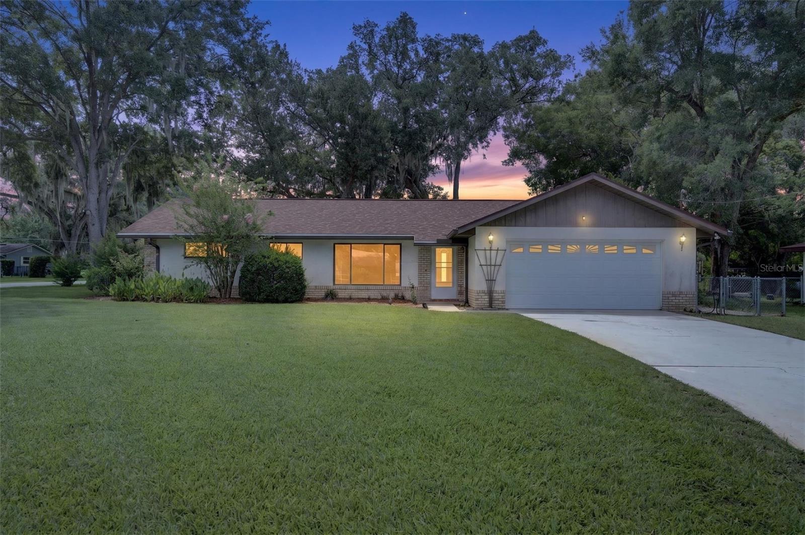 290 SANDYHOOK LN