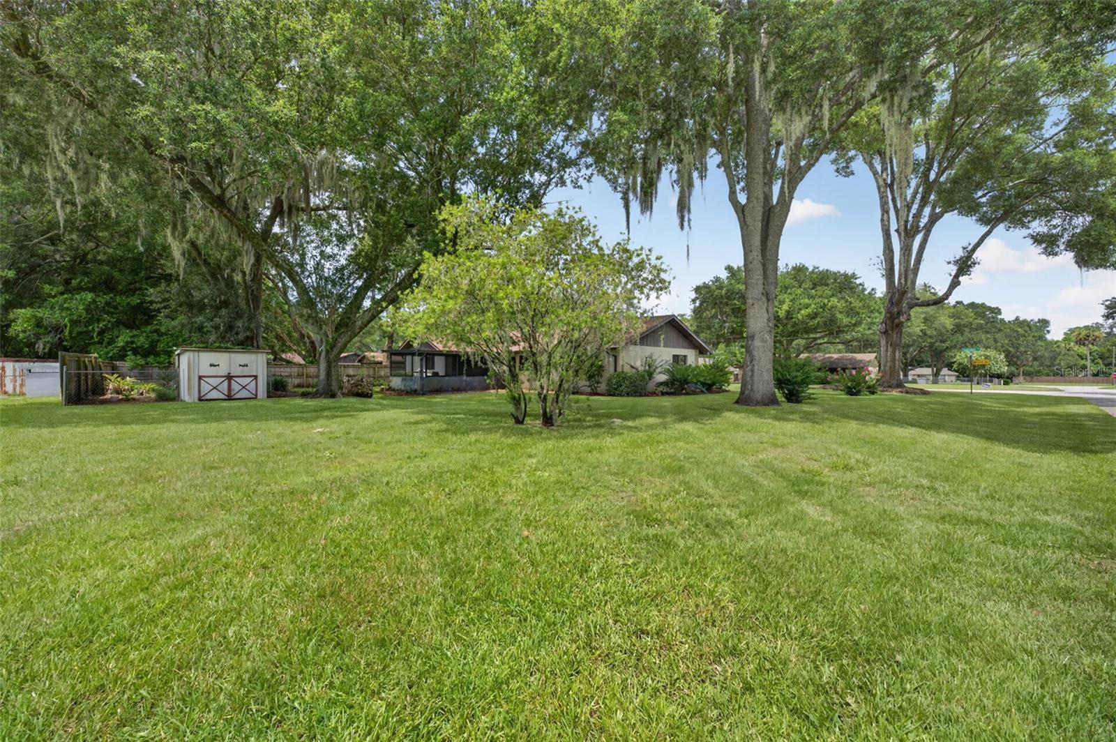 290 Sandyhook Ln Property Photo 23
