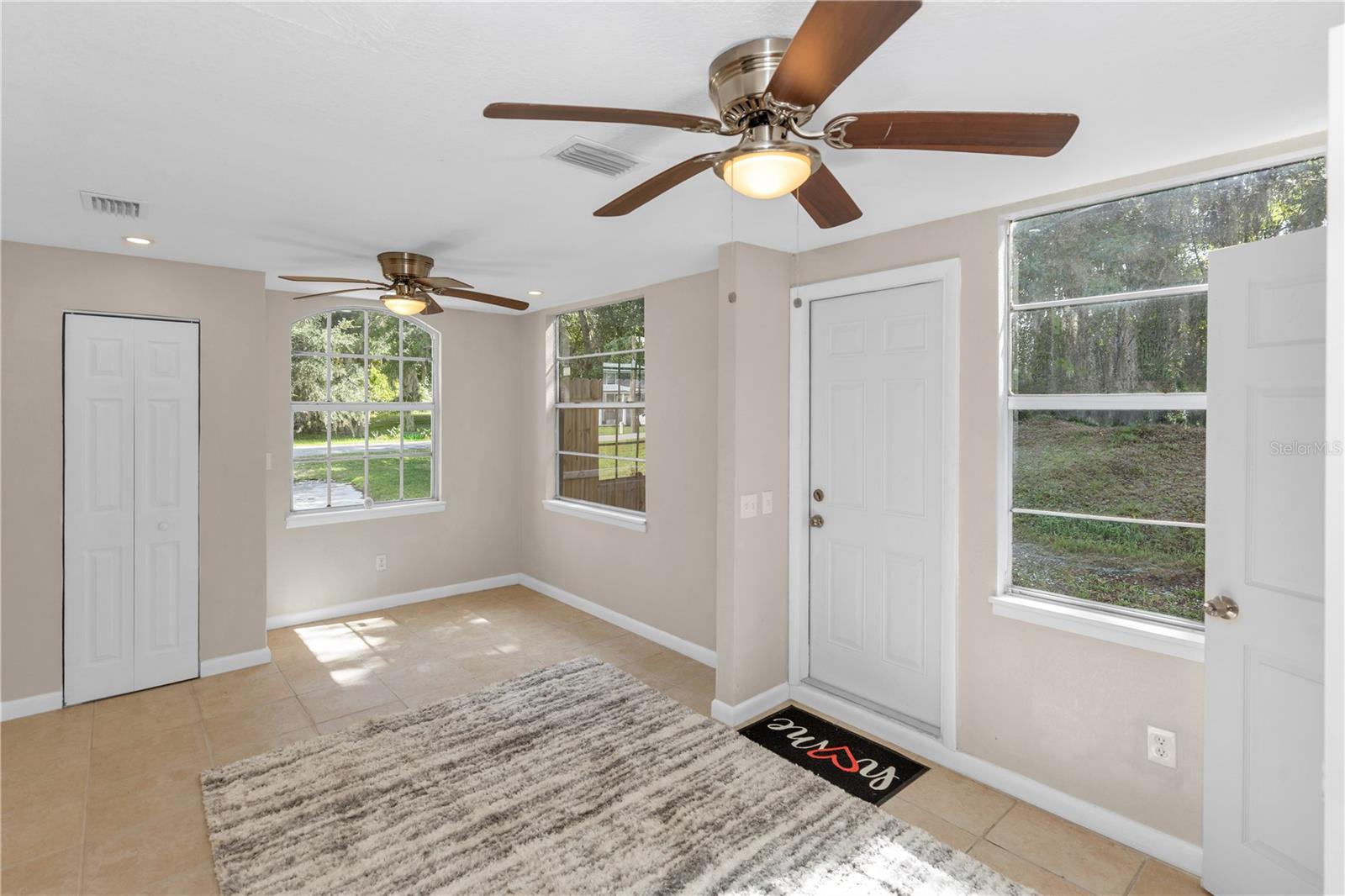 247 Toms Rd Property Photo 8