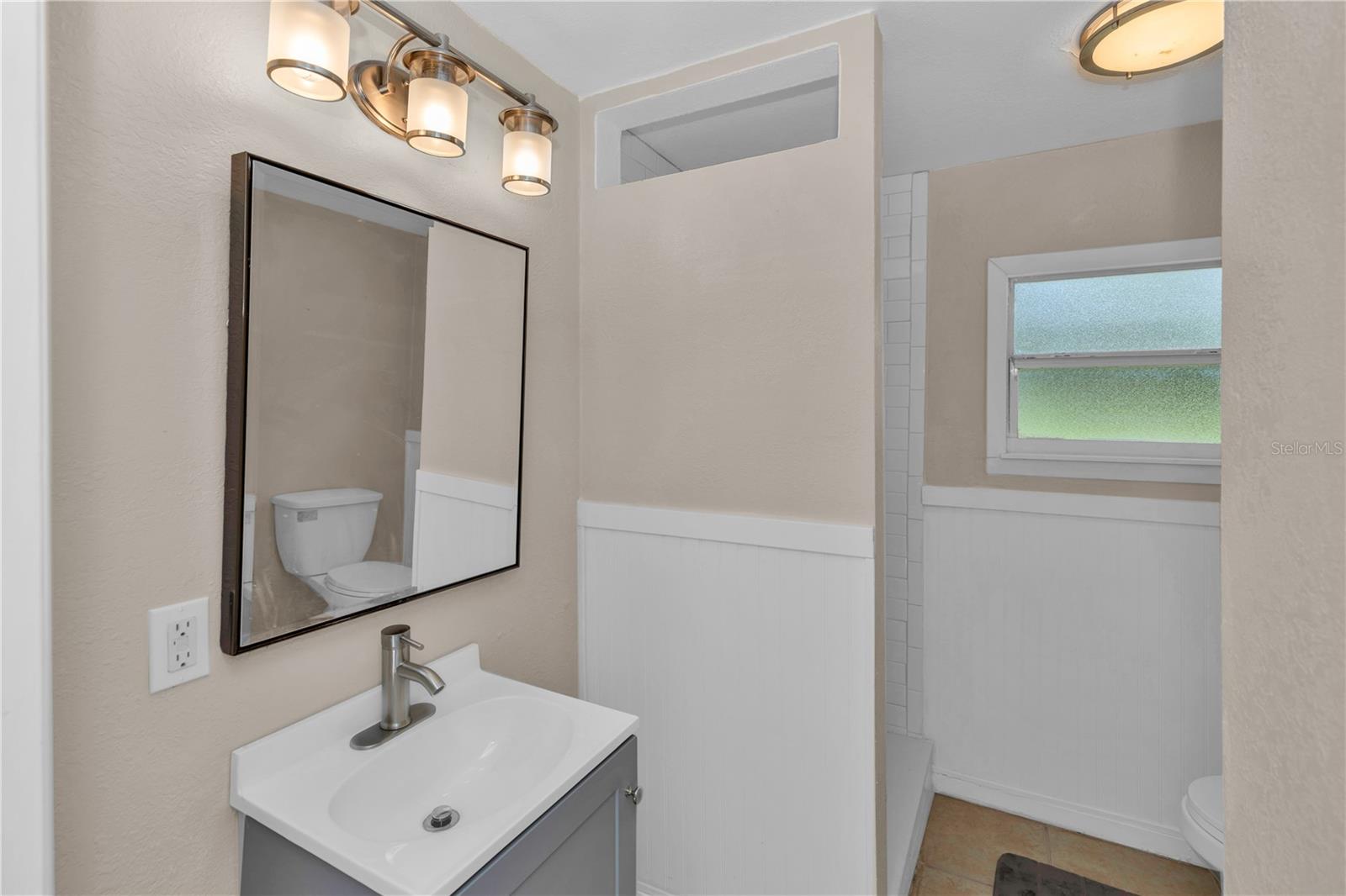 247 Toms Rd Property Photo 10