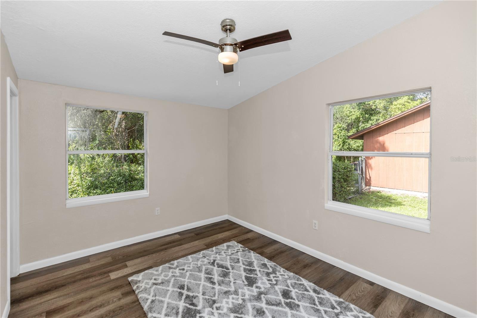 247 Toms Rd Property Photo 17