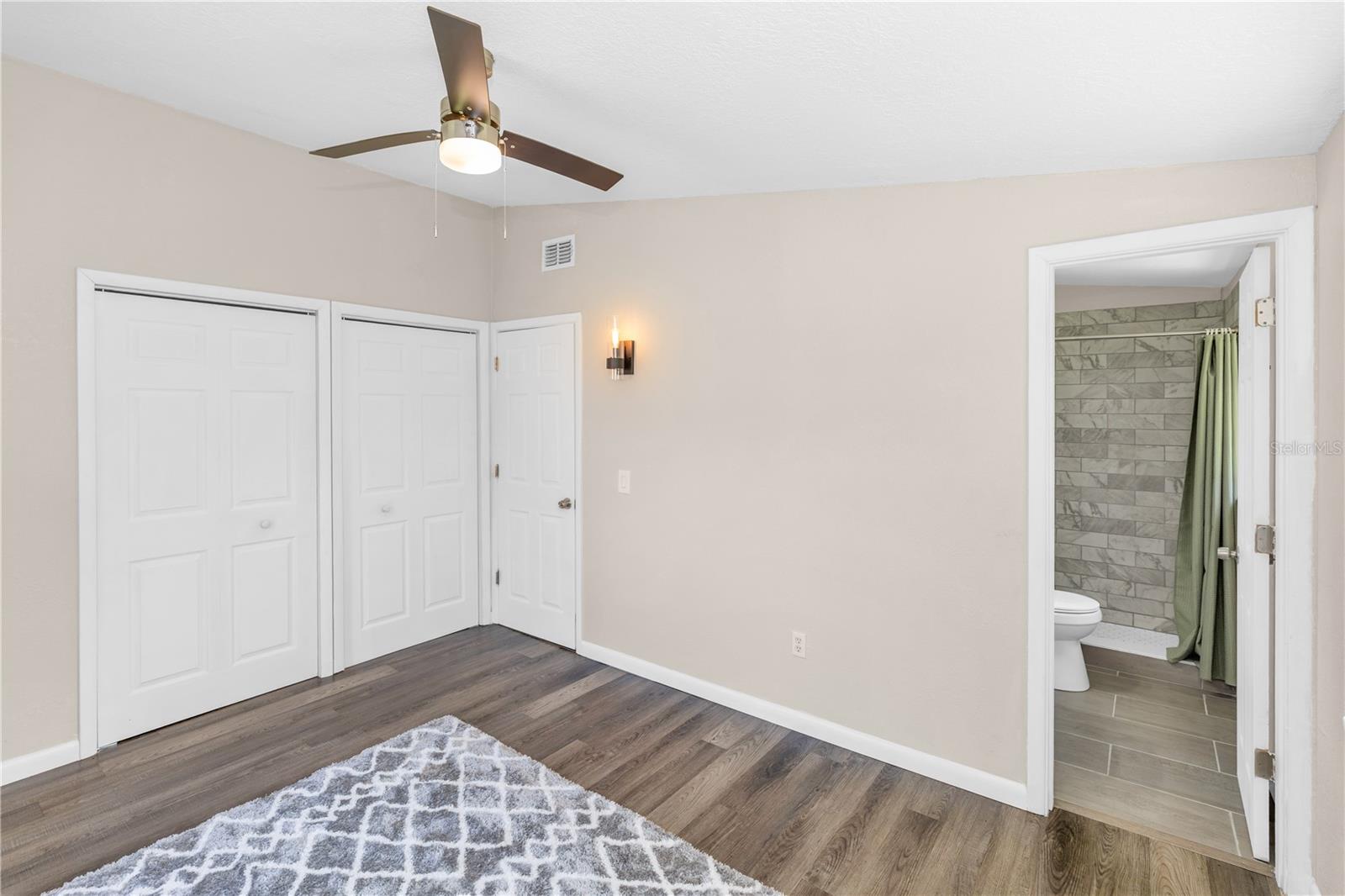 247 Toms Rd Property Photo 18