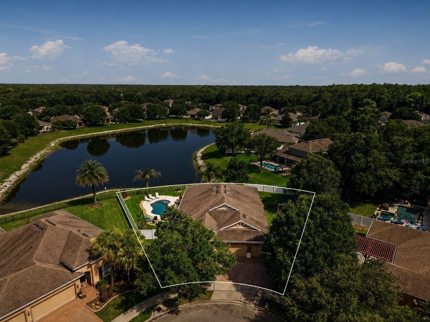 471 Breeders Cup Ct Property Photo 2