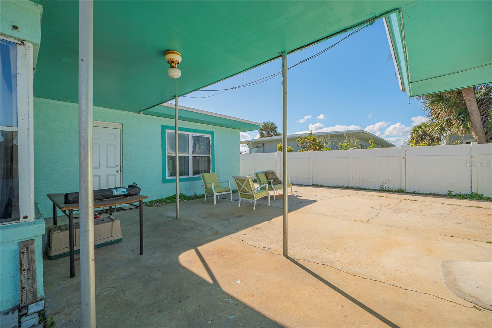 135 Park Ave Property Photo 41