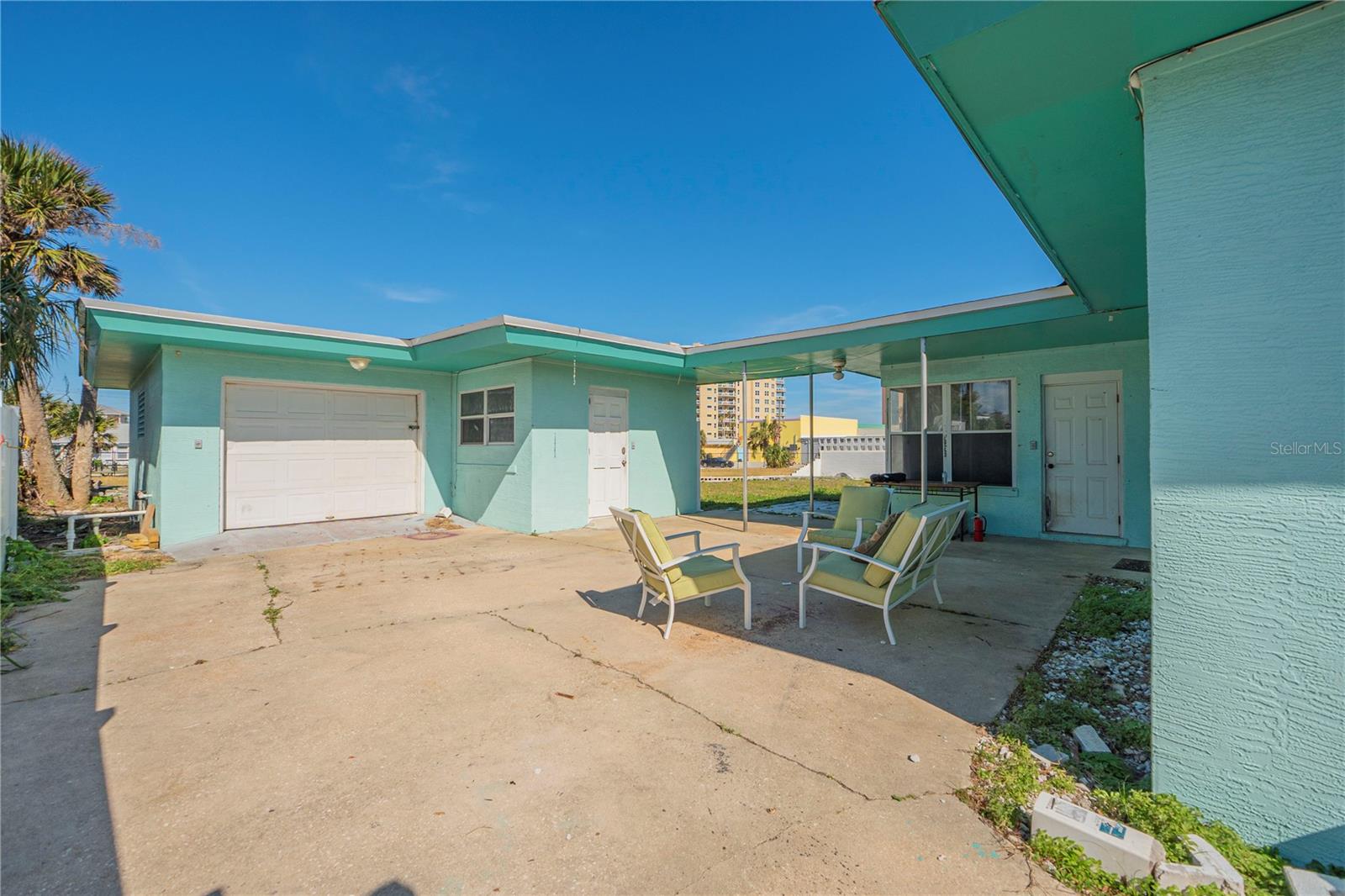 135 Park Ave Property Photo 46