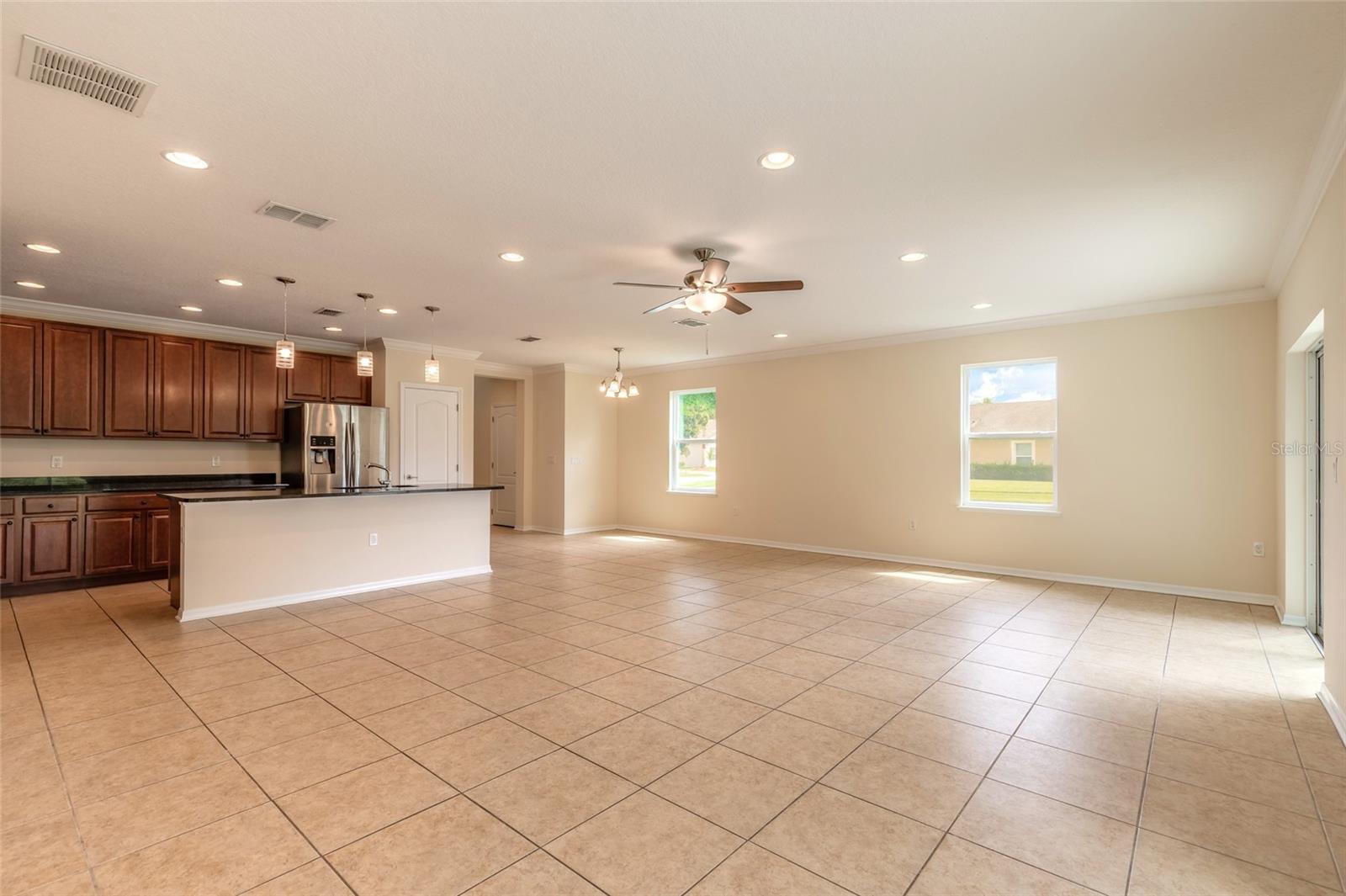 3938 Sunset Cove Dr Property Photo 3