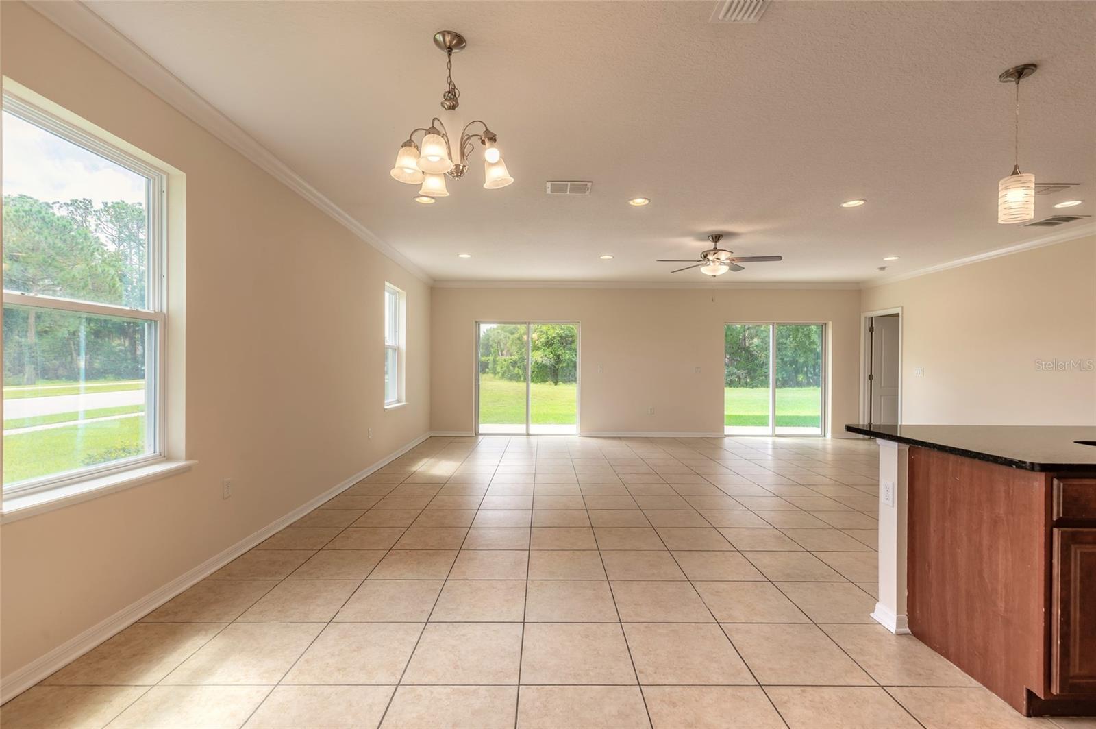 3938 Sunset Cove Dr Property Photo 9