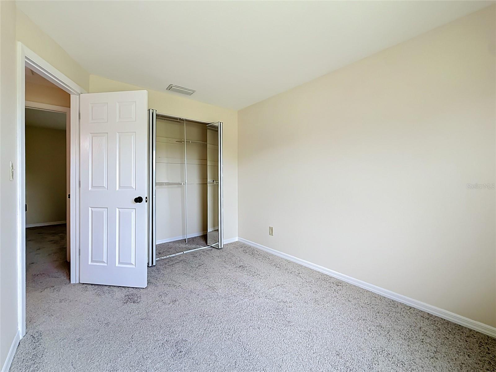 1718 Adams Cir S Property Photo 16