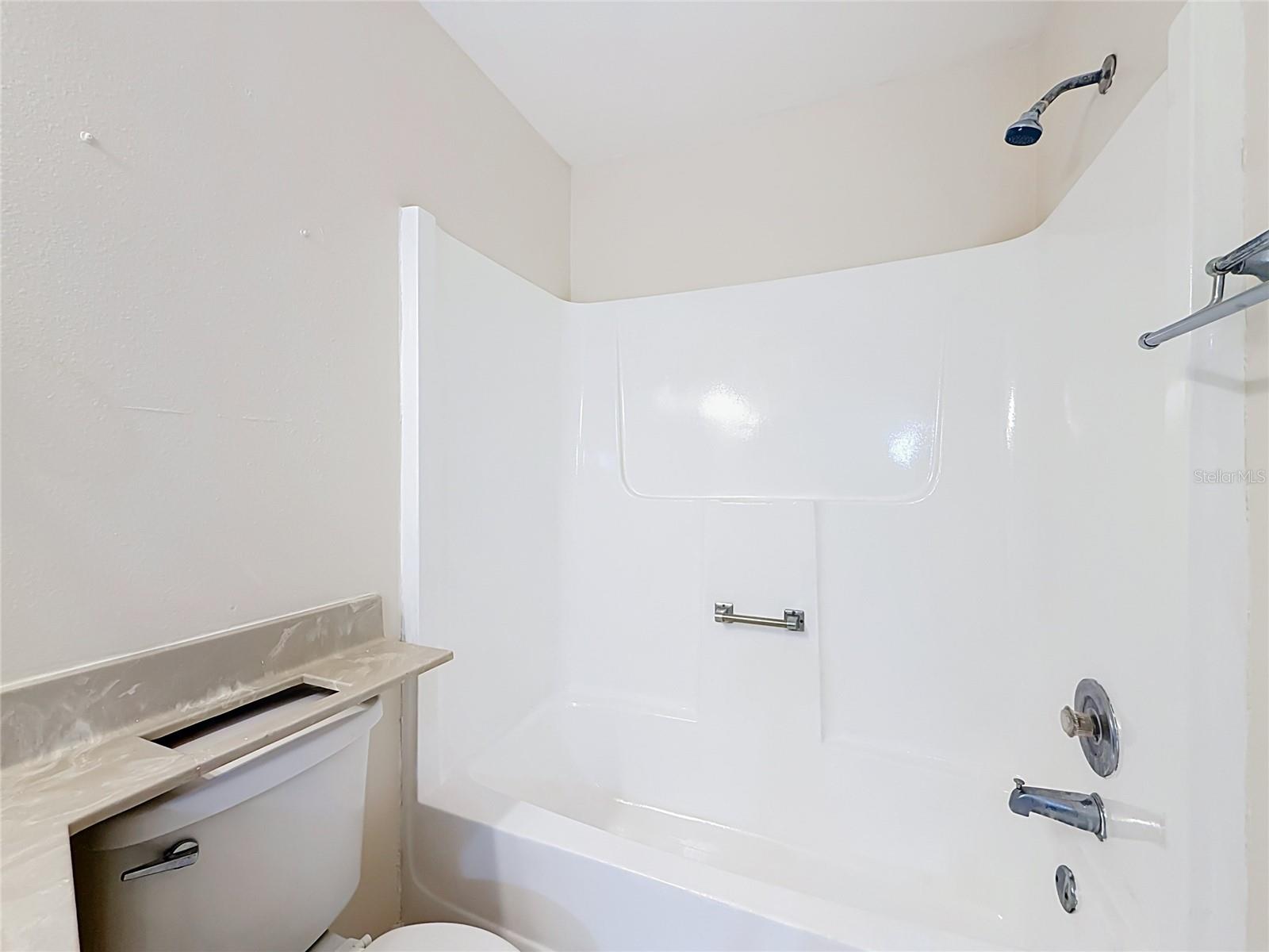 1718 Adams Cir S Property Photo 18