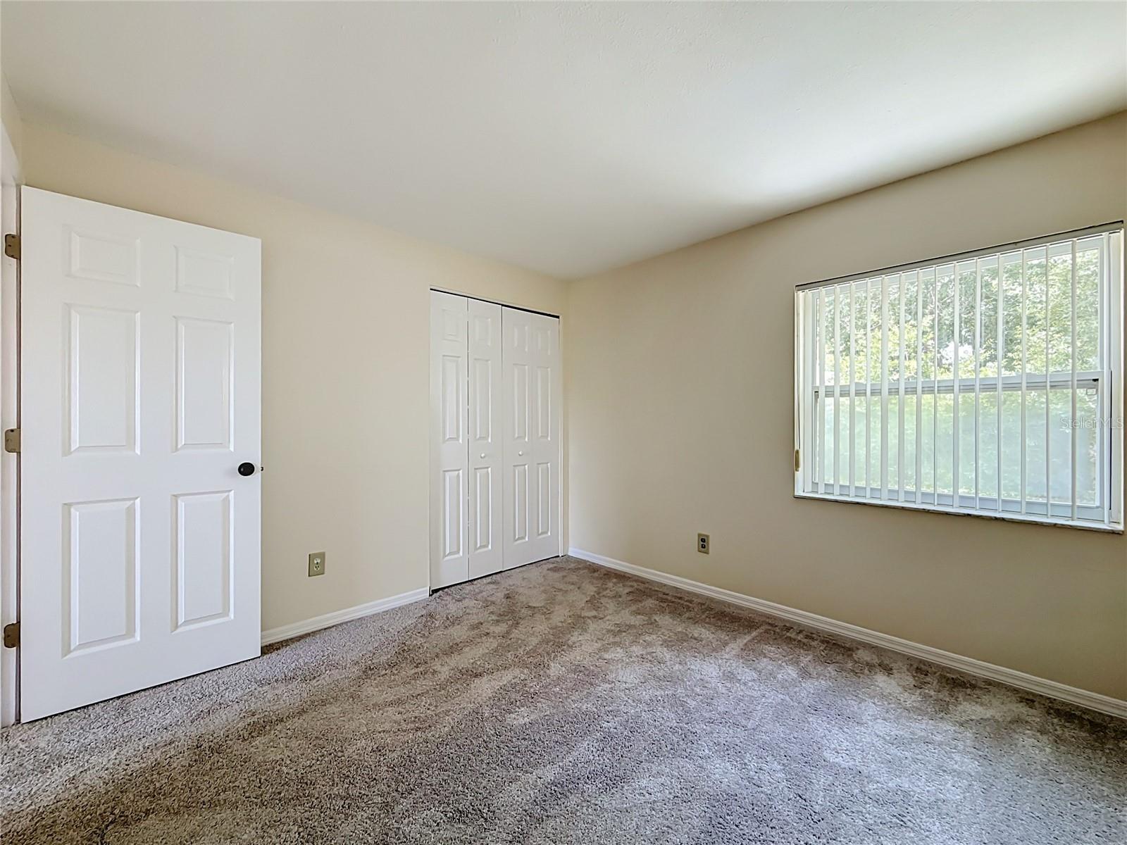 1718 Adams Cir S Property Photo 30