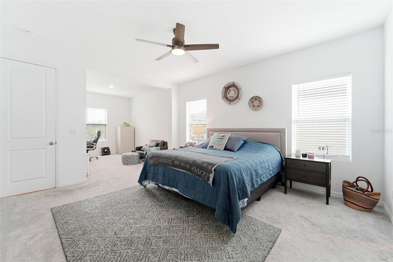 1525 Playwright Dr Property Photo 16
