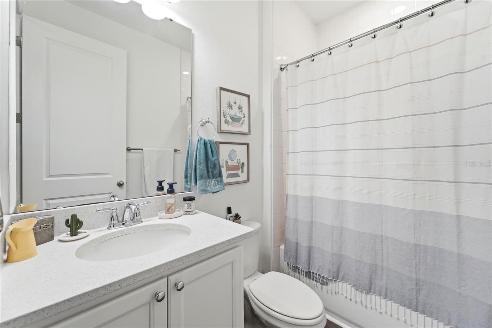 1525 Playwright Dr Property Photo 24