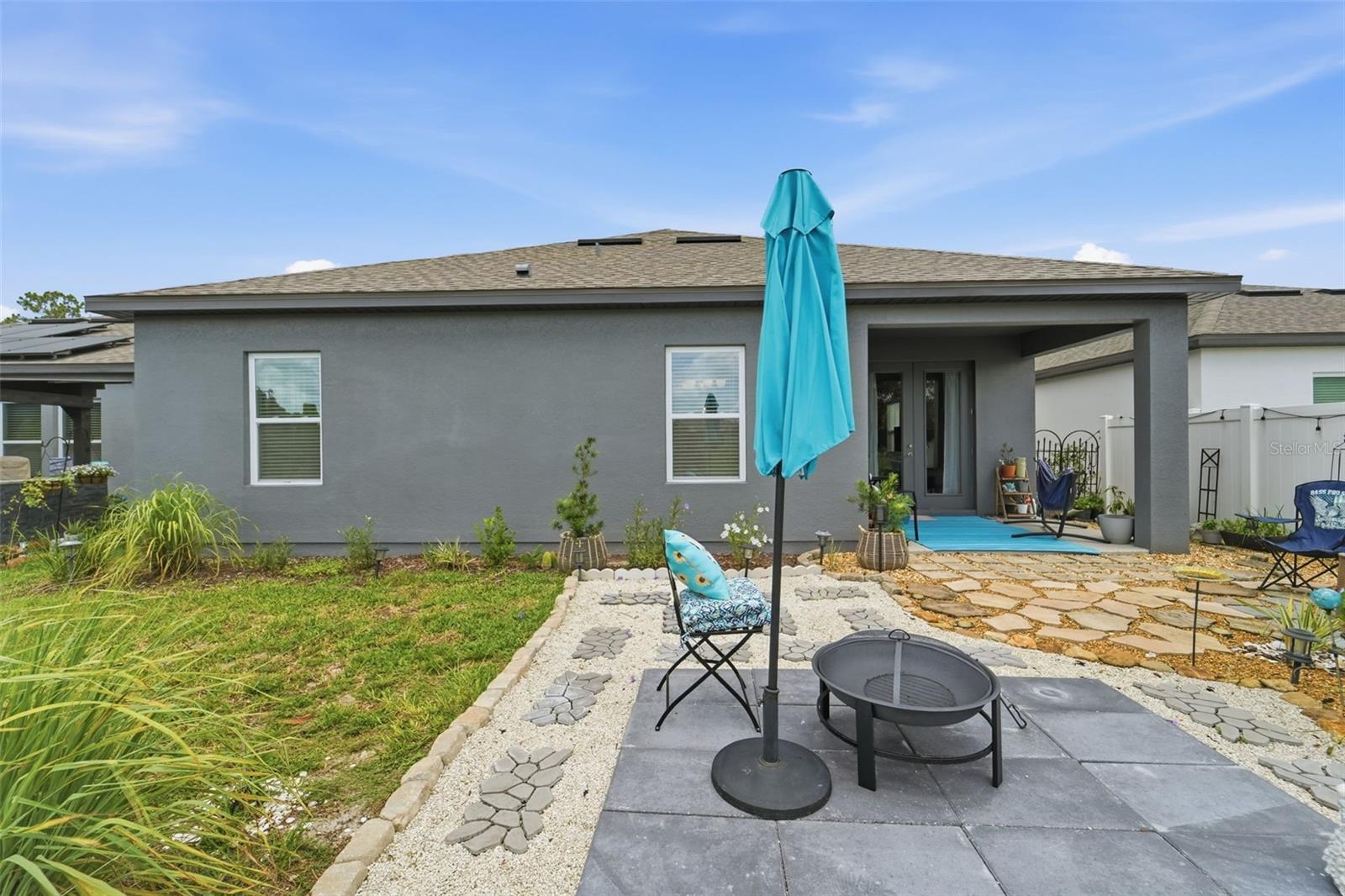 1525 Playwright Dr Property Photo 28