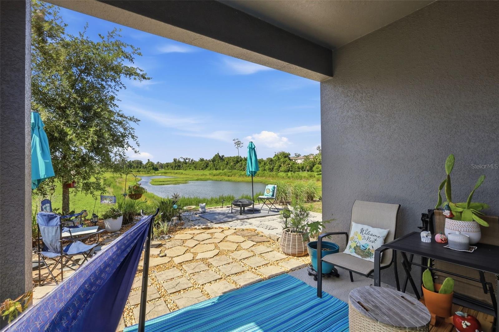 1525 Playwright Dr Property Photo 30