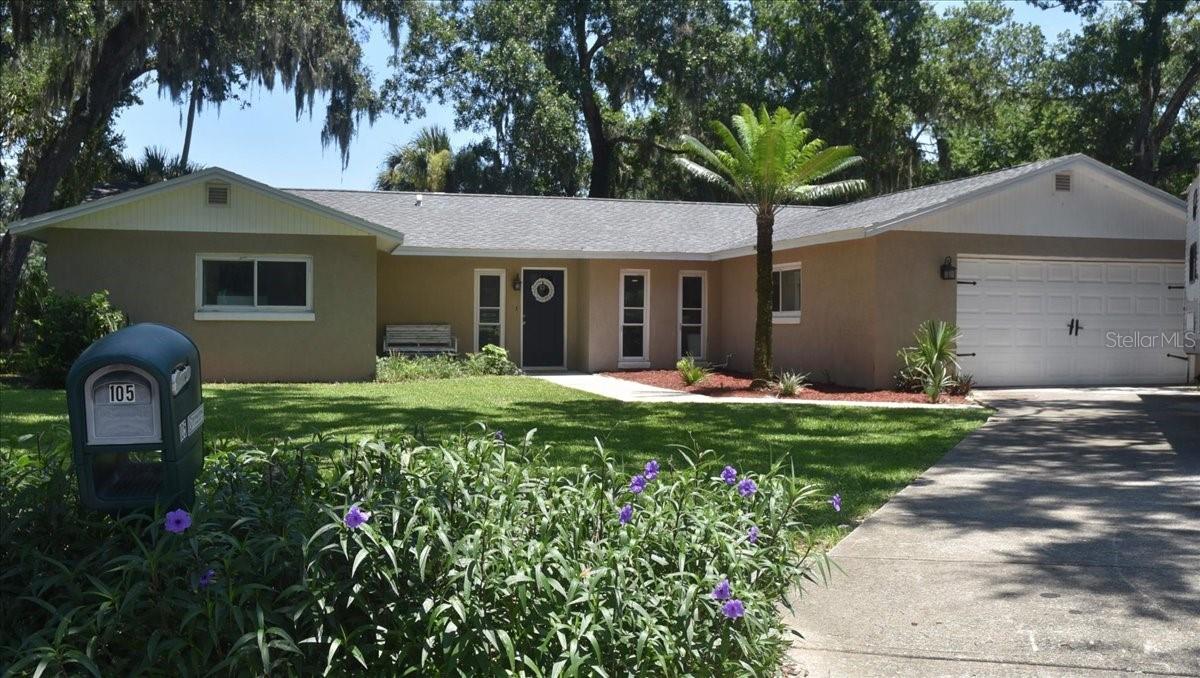 105 Kent Ct Property Photo 1